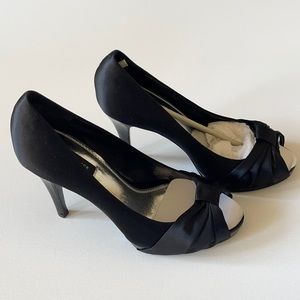 NWOT. Size7.5 black satin peep toe pumps